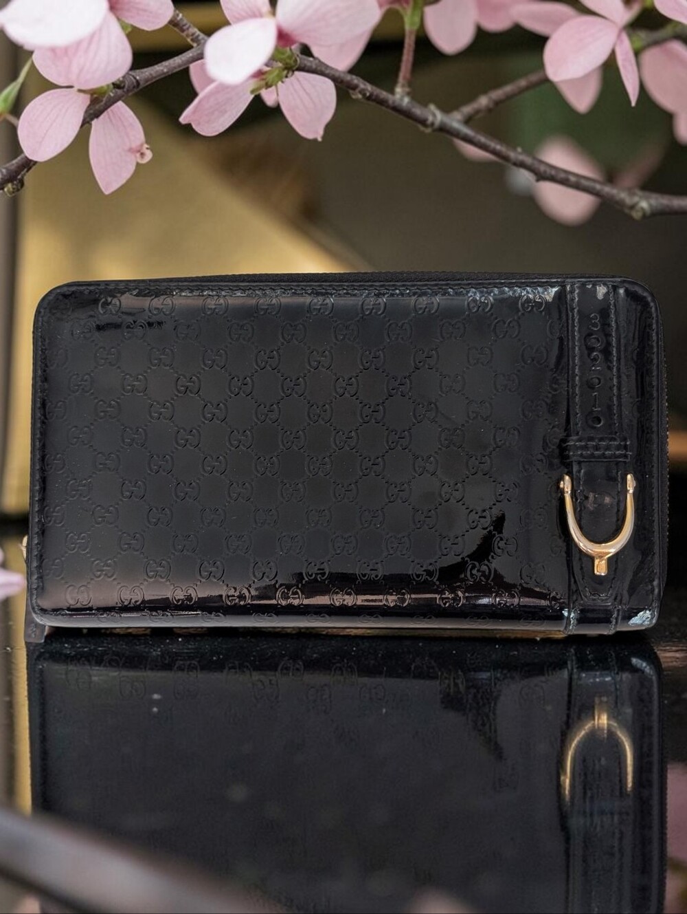 Gucci Micro Guccissima Black Patent Leather Zip Wallet - Picture 1 of 13